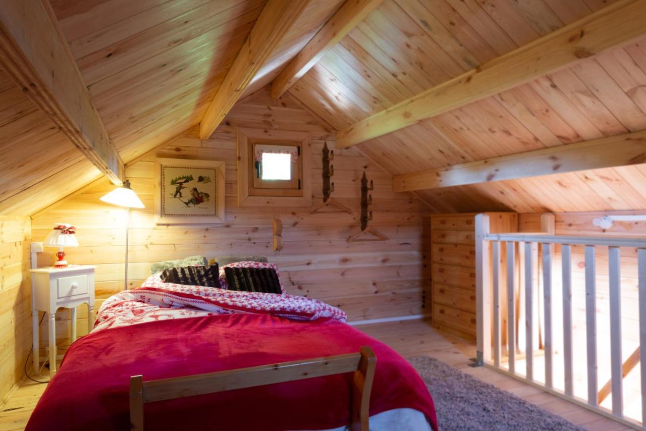 Chalet & Spa Sur La Cote Fleurie โอแบร์วีลล์ ภายนอก รูปภาพ